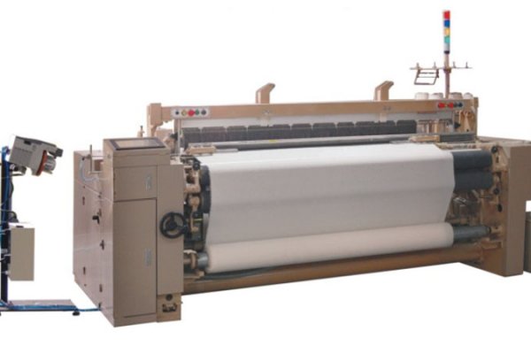 恒鑫達HXD800噴氣織布機實現量產，拓展海外市場 